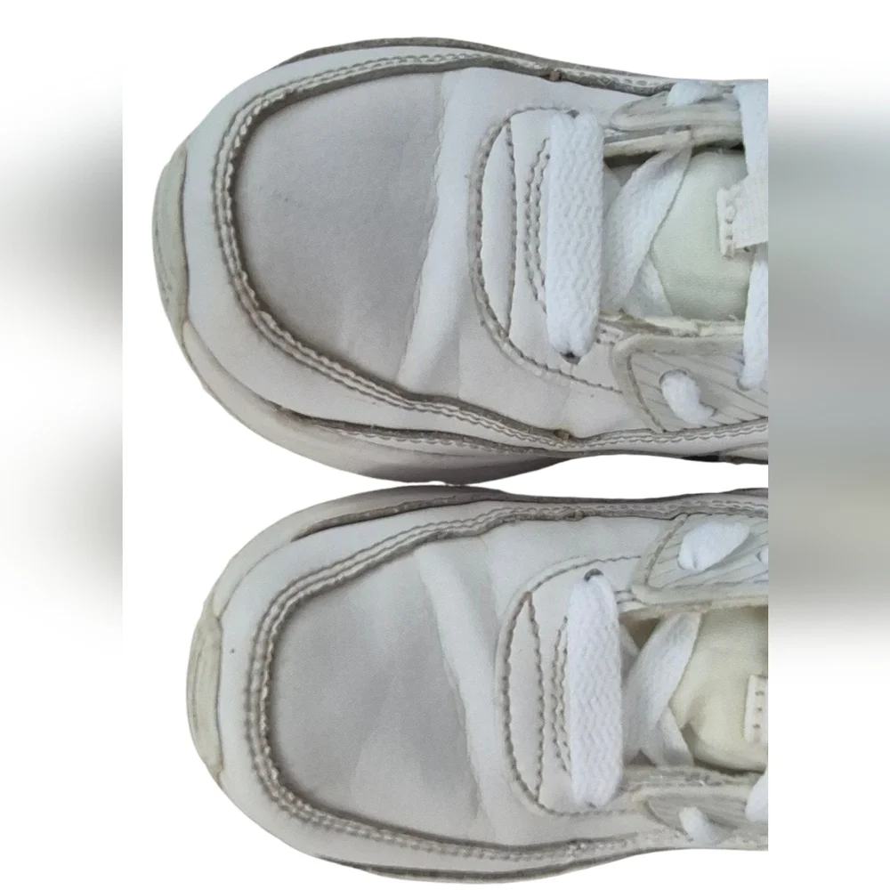 White Nike Air Max Sneakers